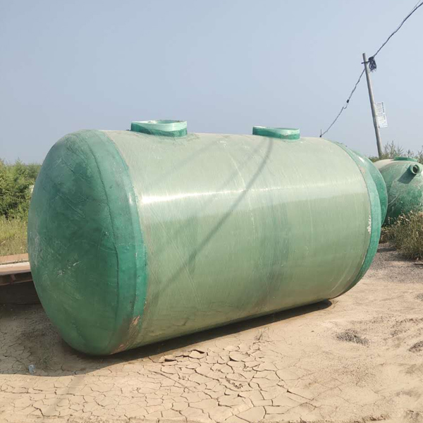 玻璃鋼化糞（fèn）池